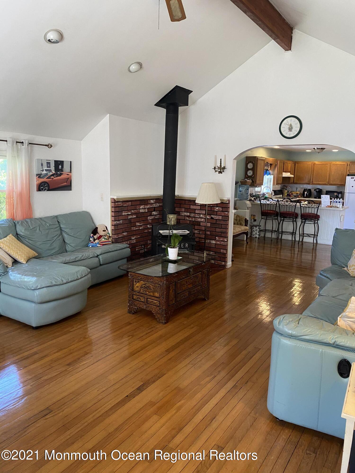200 Riptide Avenue Manahawkin, NJ 08050 - Photo 4 of 17 6B1E8DC7-66B1-46A1-BD9B-C32C9923DD36