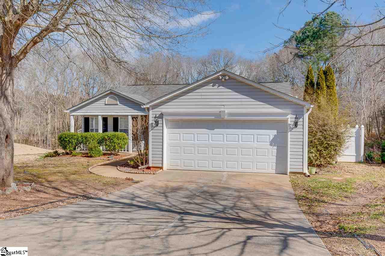 42 Reedy River Way Greenville, SC 29605 - Photo 1 of 36 Gallery Image 1