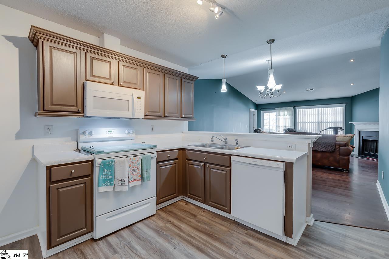 42 Reedy River Way Greenville, SC 29605 - Photo 29 of 36 Gallery Image 29