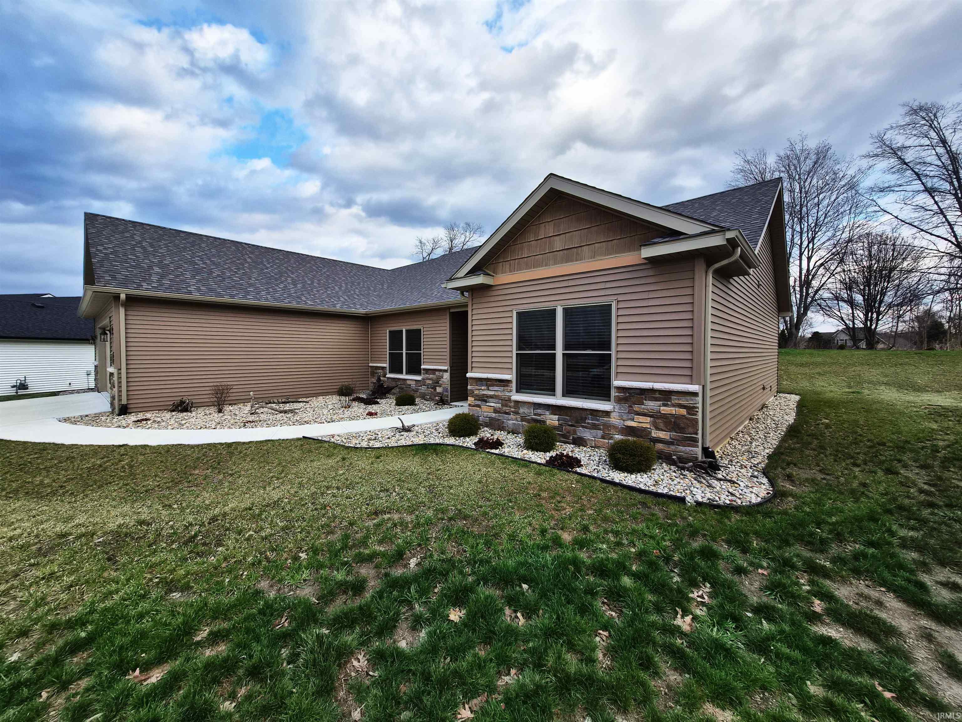 3990 Kings Pass Warsaw, IN 46582 - Photo 22 of 28