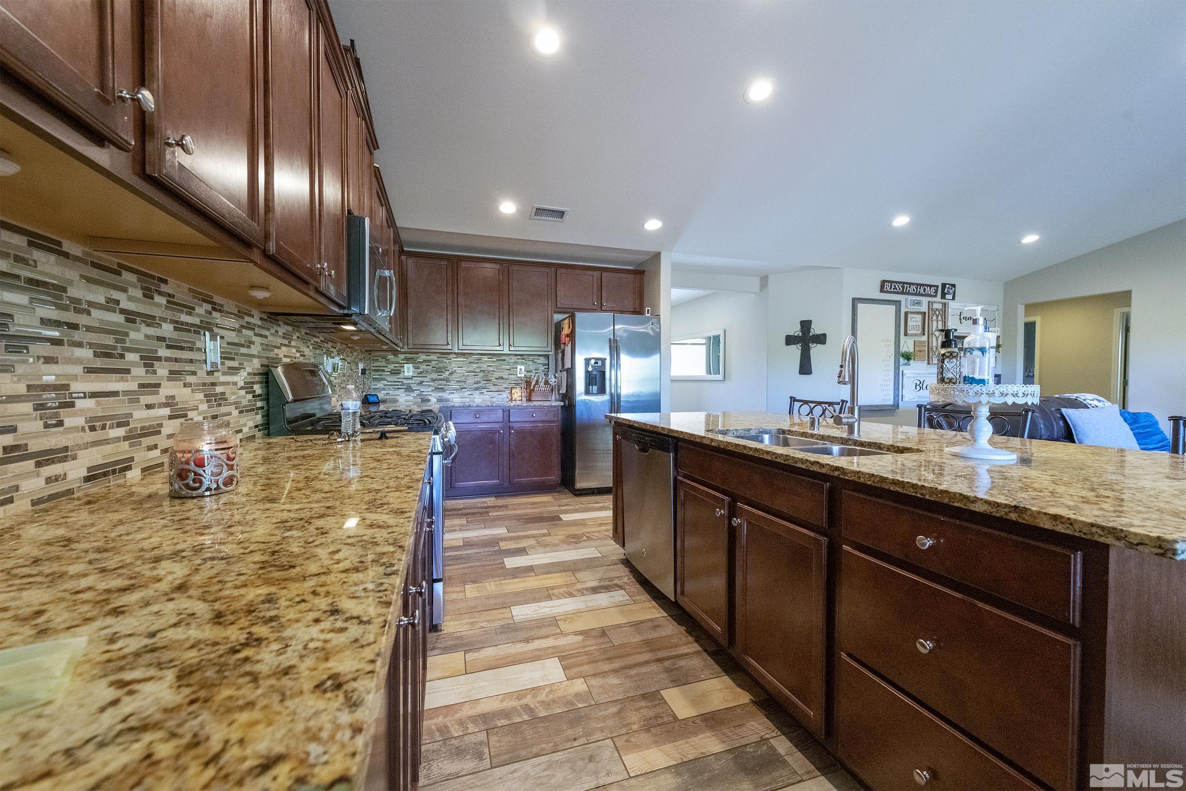 116 Carson River Drive Dayton, NV 89403 - Photo 6 of 30 Photo 7