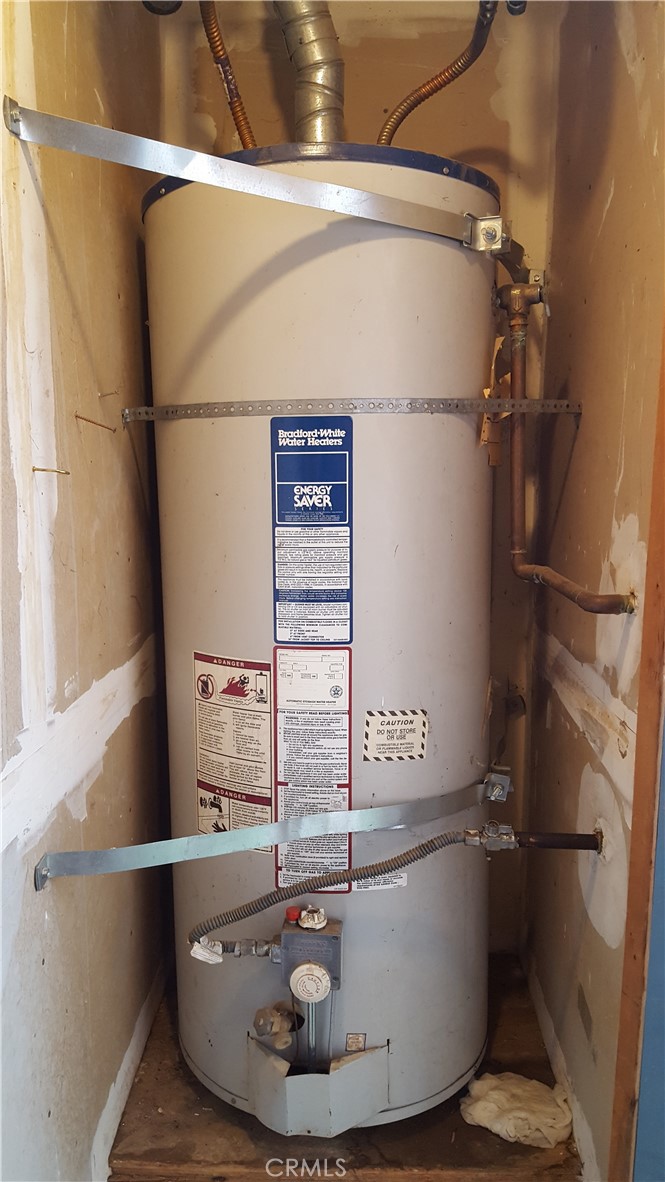 565 North Street Corning, CA 96021 - Photo 25 of 30 Water Heater, Strapped.