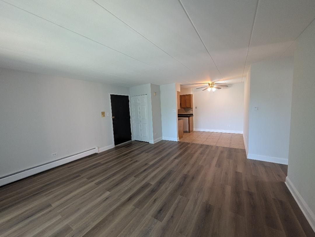 6005 Marshall Avenue, Unit 8 Chicago Ridge, IL 60415 - Photo 4 of 11