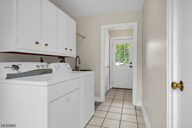 1265 Mt Airy Road Bernards, NJ 07920 - Photo 19 of 49