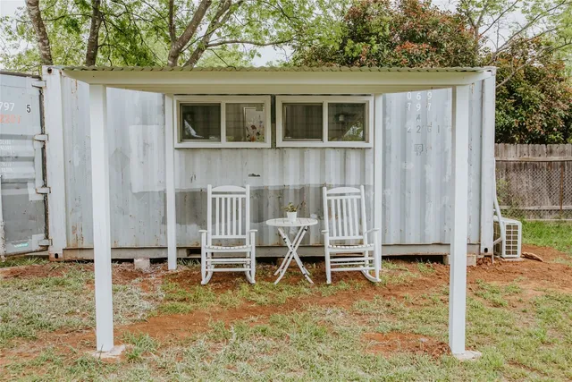 $424,900 | 604 West Pecan Street, Johnson City, TX 78636