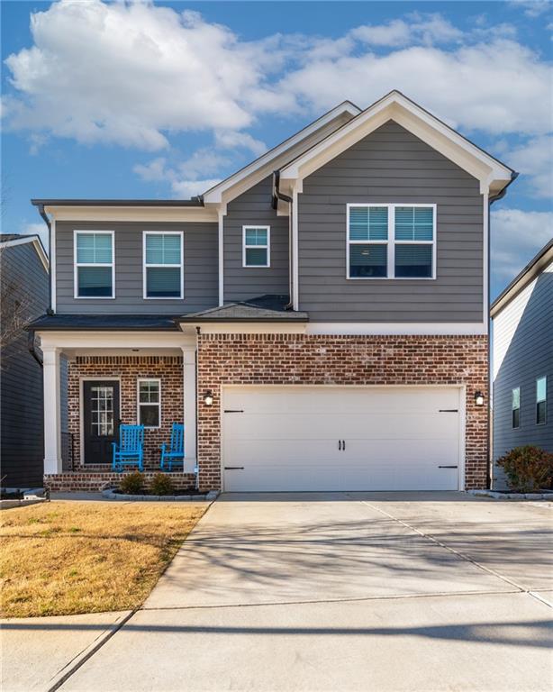 a view of a house with a outdoor space