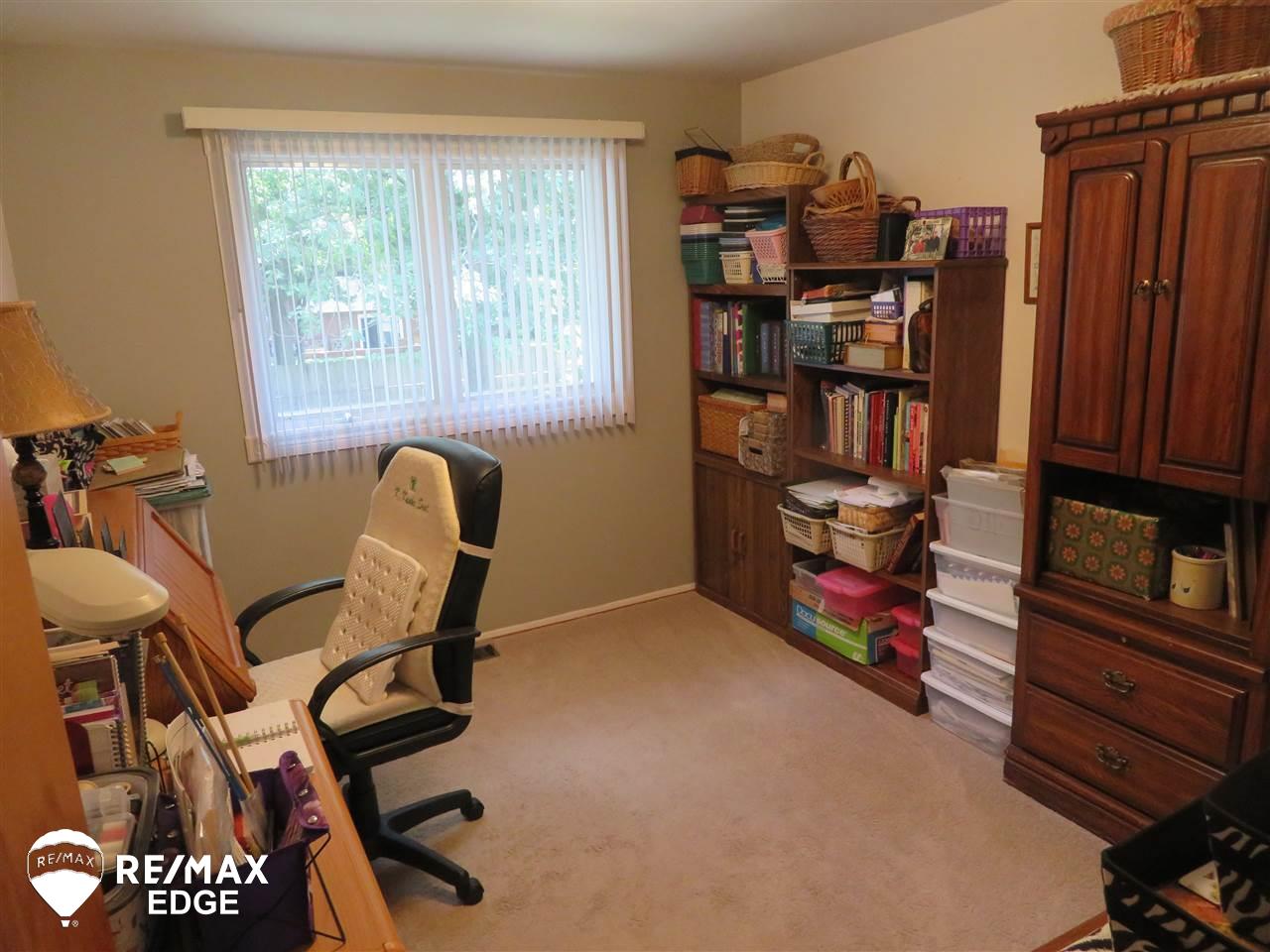 929 North Road Fenton, MI 48430 - Photo 12 of 33