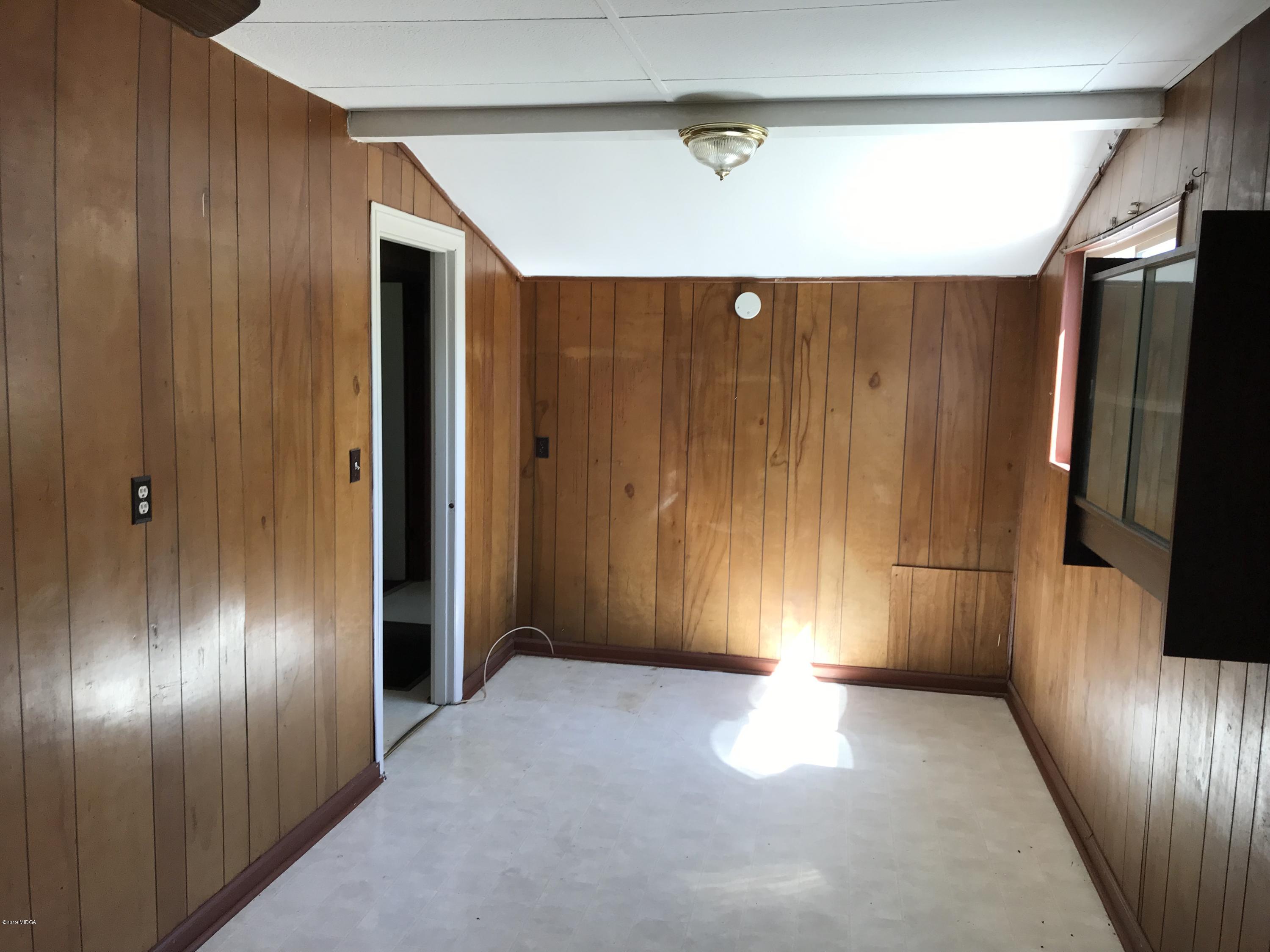 224 Chambers Road Macon, GA 31217 - Photo 3 of 16 a view of a hallway