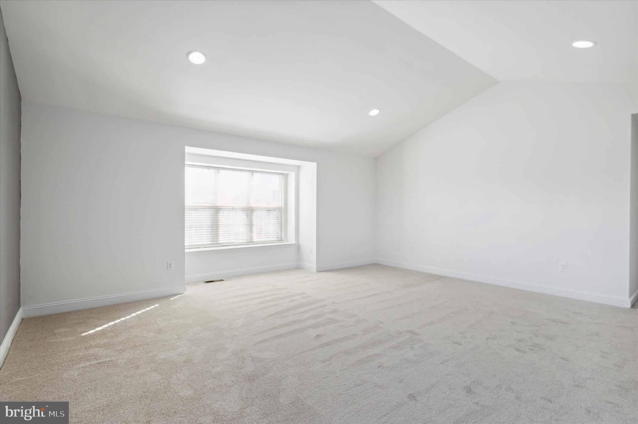 304 Friedman Drive New Castle, DE 19720 - Photo 21 of 40 Spacious Primary