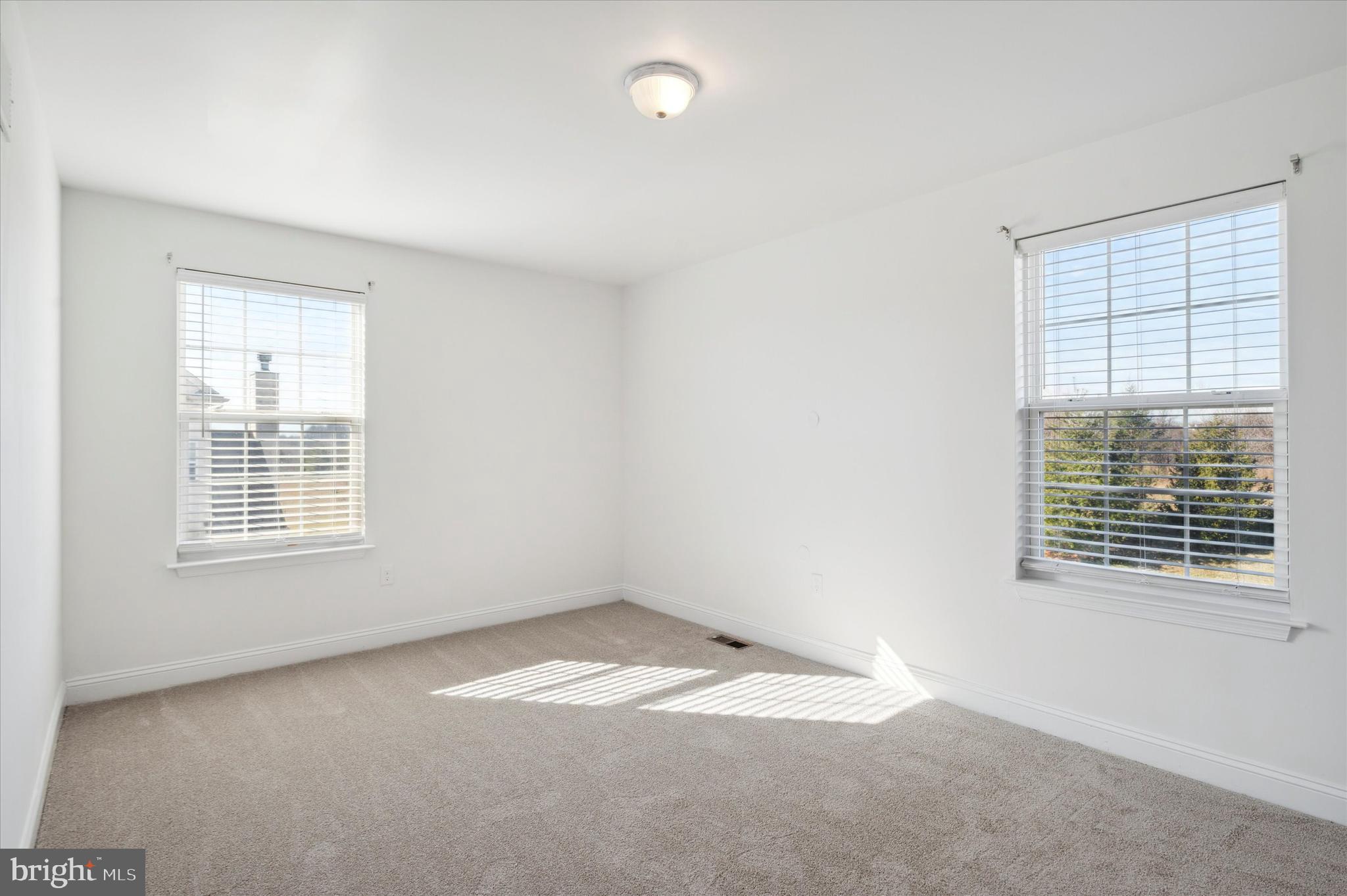 304 Friedman Drive New Castle, DE 19720 - Photo 28 of 40 Bedroom 4