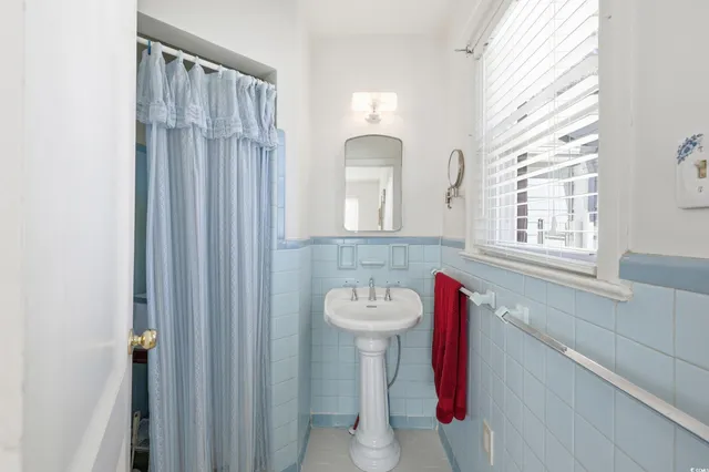 $259,900 | 301 South Morgan Avenue, Andrews, SC 29510