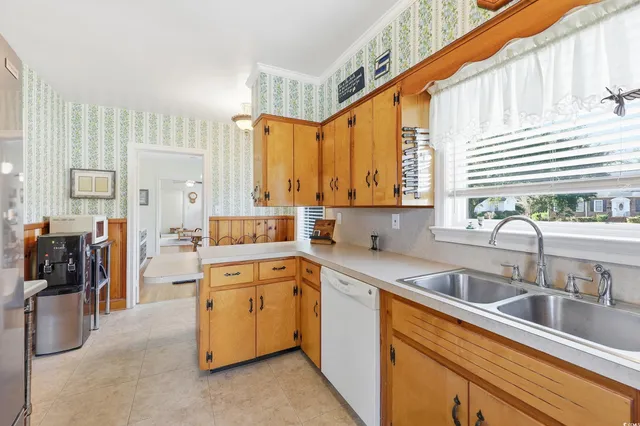 $259,900 | 301 South Morgan Avenue, Andrews, SC 29510