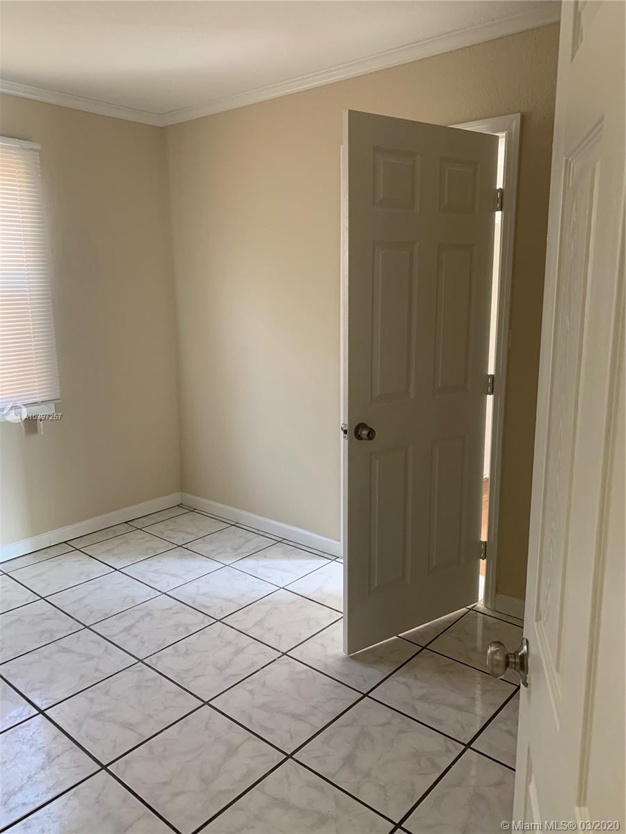 848 West 2nd Street Riviera Beach, FL 33404 - Photo 6 of 15 Gallery Image 6