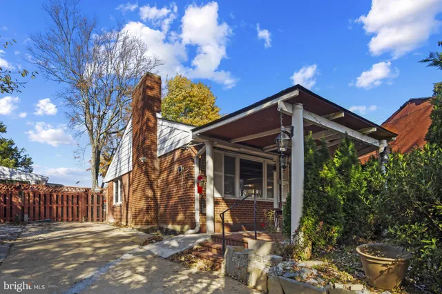 a view of a porch with furniture