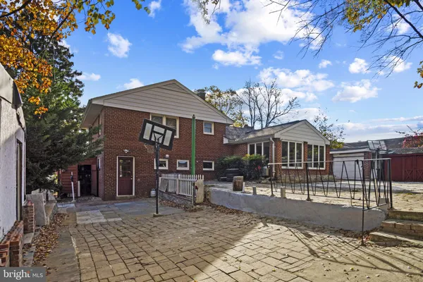 $900,000 | 4514 Rynex Drive, Alexandria, VA 22312