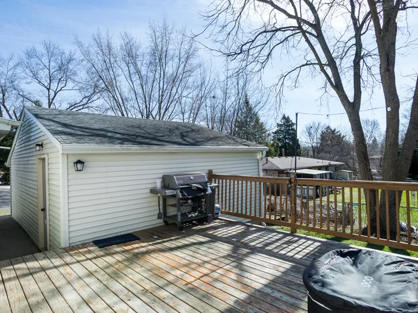 $325,000 | 3005 Green Meadow Lane, Cary, IL 60013