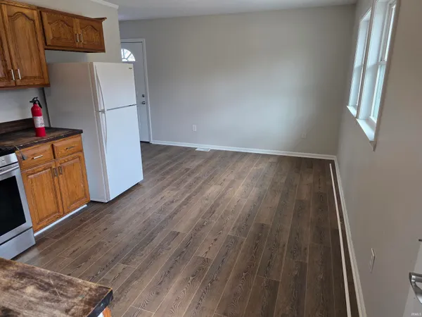 $1,500 | 1523 West 8th Street, Bloomington, IN 47404