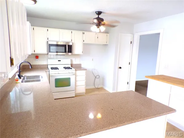 $349,000 | 1455 Bridlespur Drive, Wentzville, MO 63385