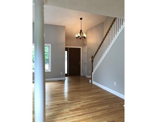 75 Locust Street Middleton, MA 01949 - Photo 6 of 27 Gallery Image 6