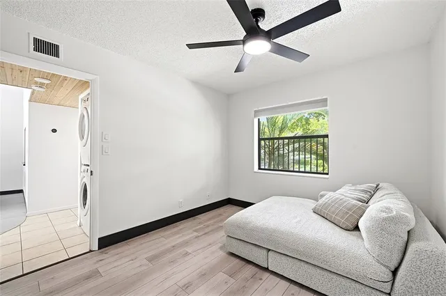 $279,900 | 3053 Carambola Circle South, Unit 3053, Coconut Creek, FL 33066