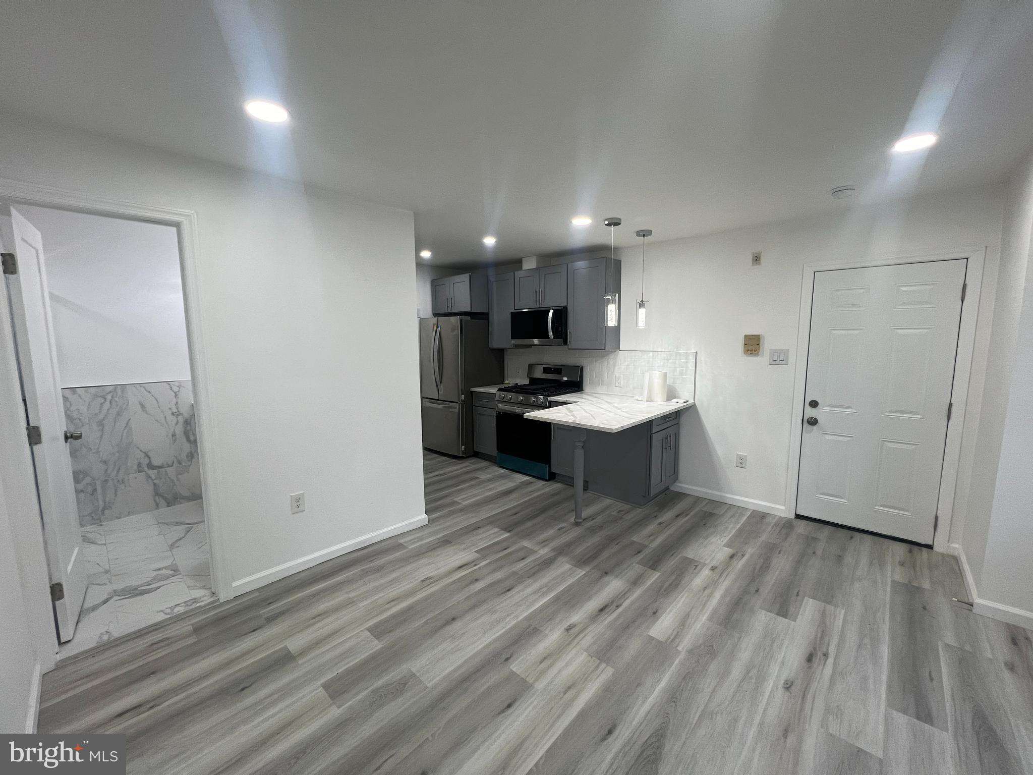 735 South 9th Street, Unit 4 Philadelphia, PA 19147 - Photo 12 of 17