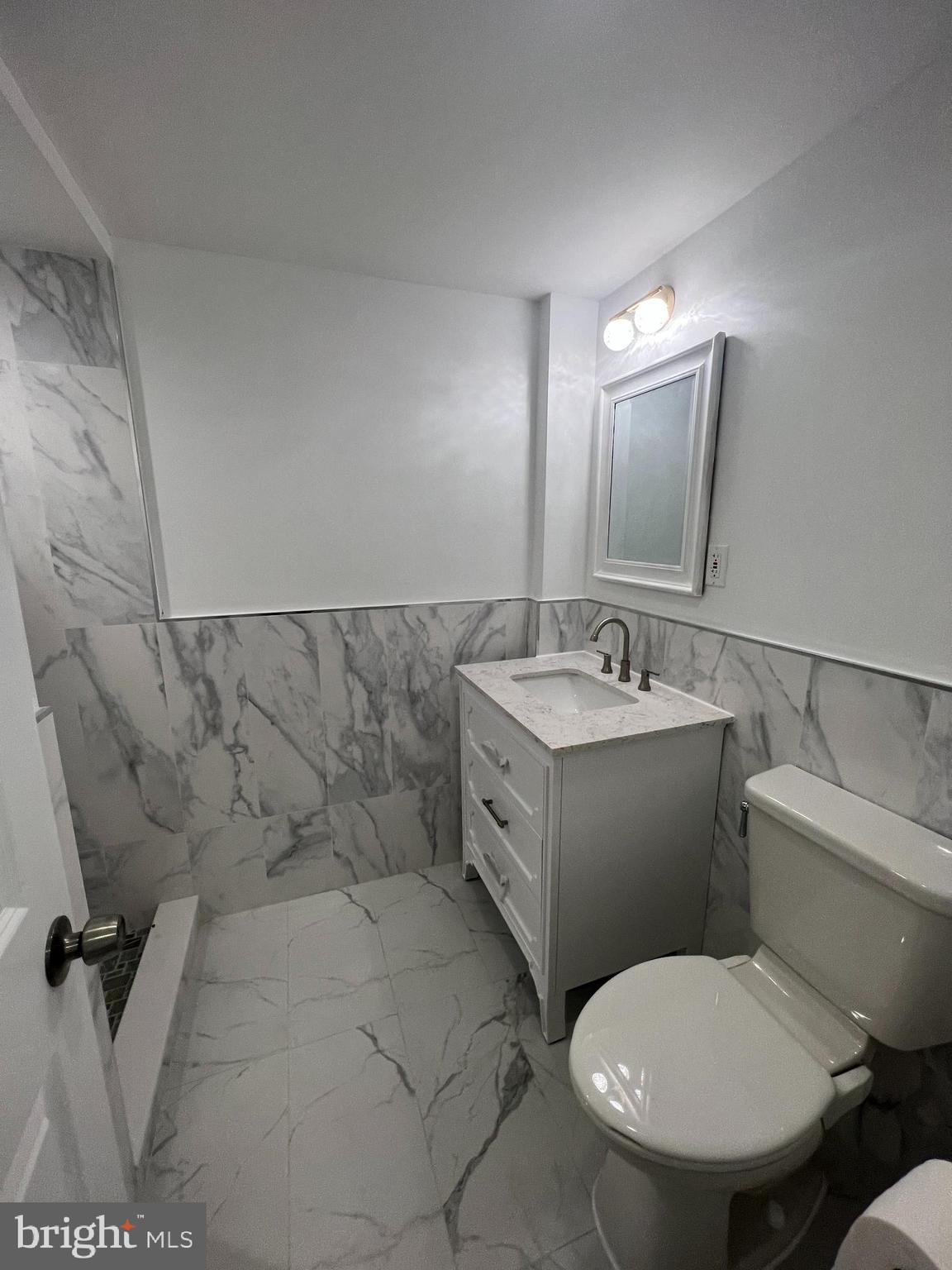 735 South 9th Street, Unit 4 Philadelphia, PA 19147 - Photo 10 of 17