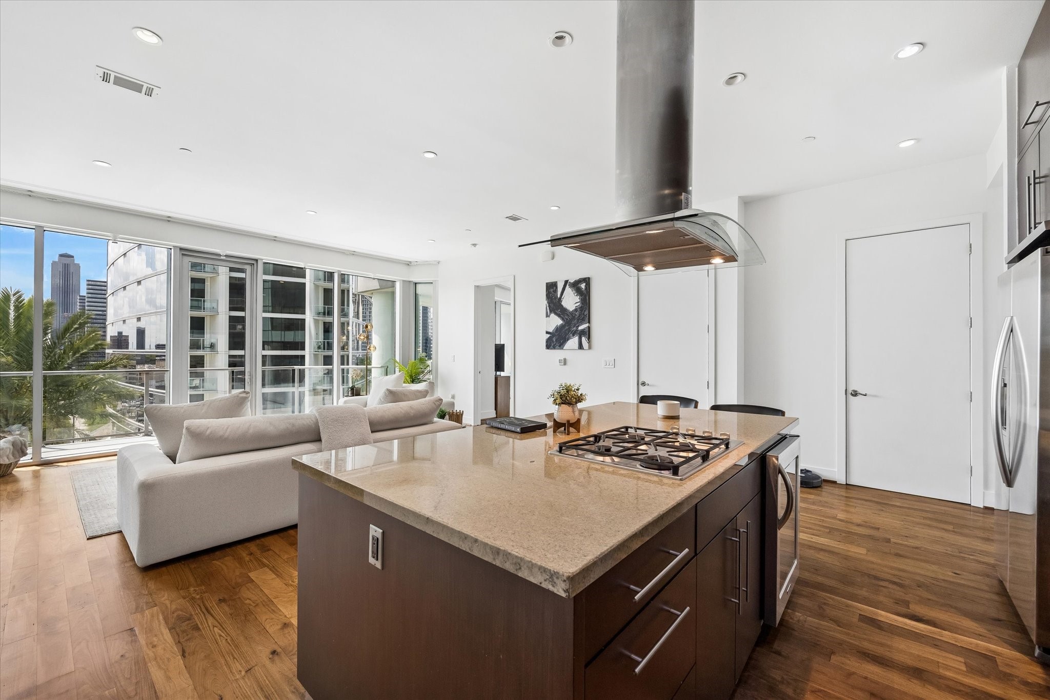 1600 Post Oak Boulevard, Unit 1006 Houston, TX 77056 - Photo 5 of 18