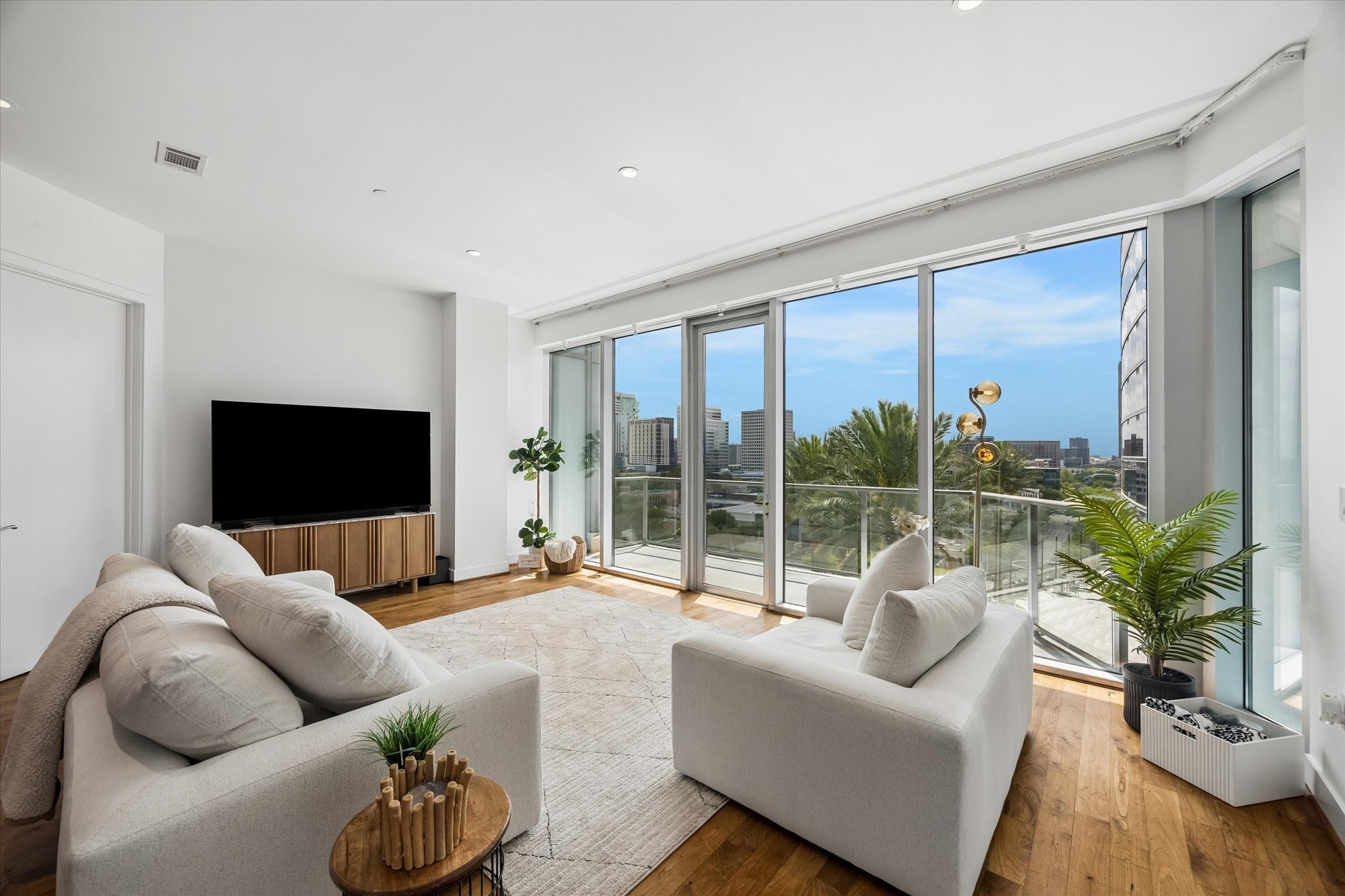 1600 Post Oak Boulevard, Unit 1006 Houston, TX 77056 - Photo 8 of 18