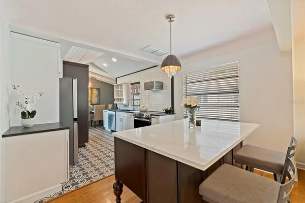 $895,000 | 1610 14th Street North, St. Petersburg, FL 33704