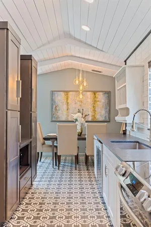 $895,000 | 1610 14th Street North, St. Petersburg, FL 33704