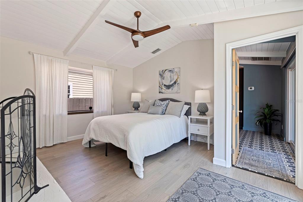 1610 14th Street North St. Petersburg, FL 33704 - Photo 19 of 38