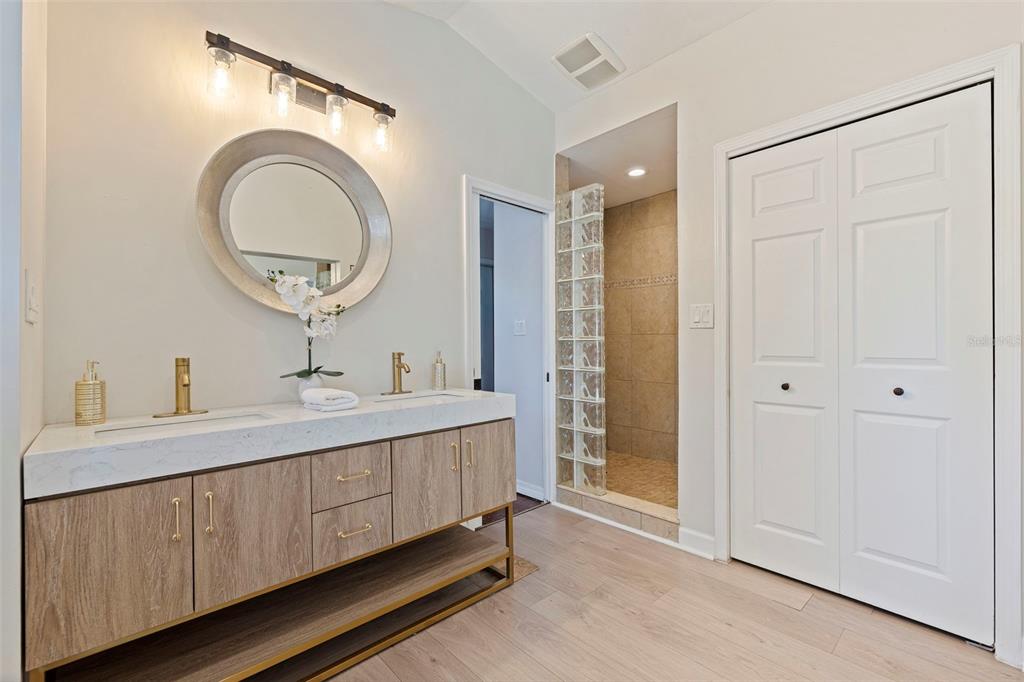 1610 14th Street North St. Petersburg, FL 33704 - Photo 22 of 38