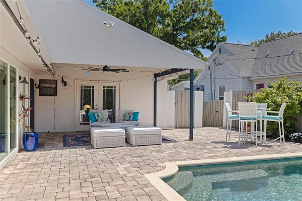 $895,000 | 1610 14th Street North, St. Petersburg, FL 33704