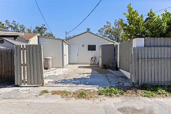 $895,000 | 1610 14th Street North, St. Petersburg, FL 33704