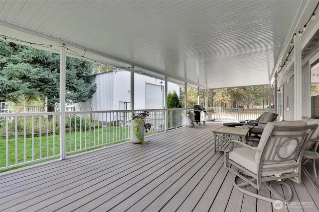 $560,000 | 38911 North Newport Highway, Elk, WA 99009