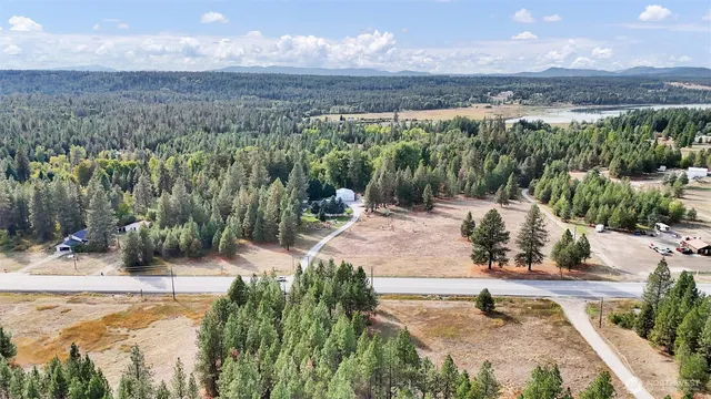 $560,000 | 38911 North Newport Highway, Elk, WA 99009
