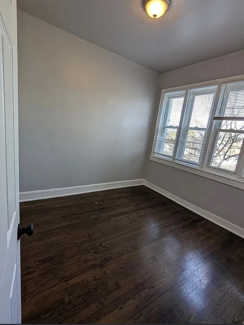 7545 South May Street, Unit 3 Chicago, IL 60620 - Photo 4 of 9