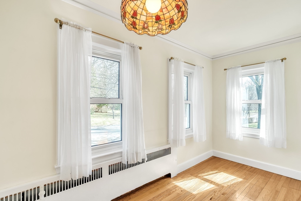 46 Outlook Drive Lexington, MA 02421 - Photo 8 of 25