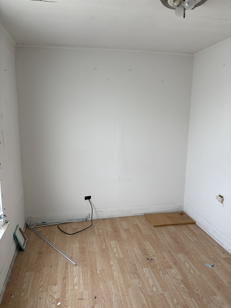 2014 West 52nd Street Chicago, IL 60609 - Photo 13 of 35 a view of a room with a sink