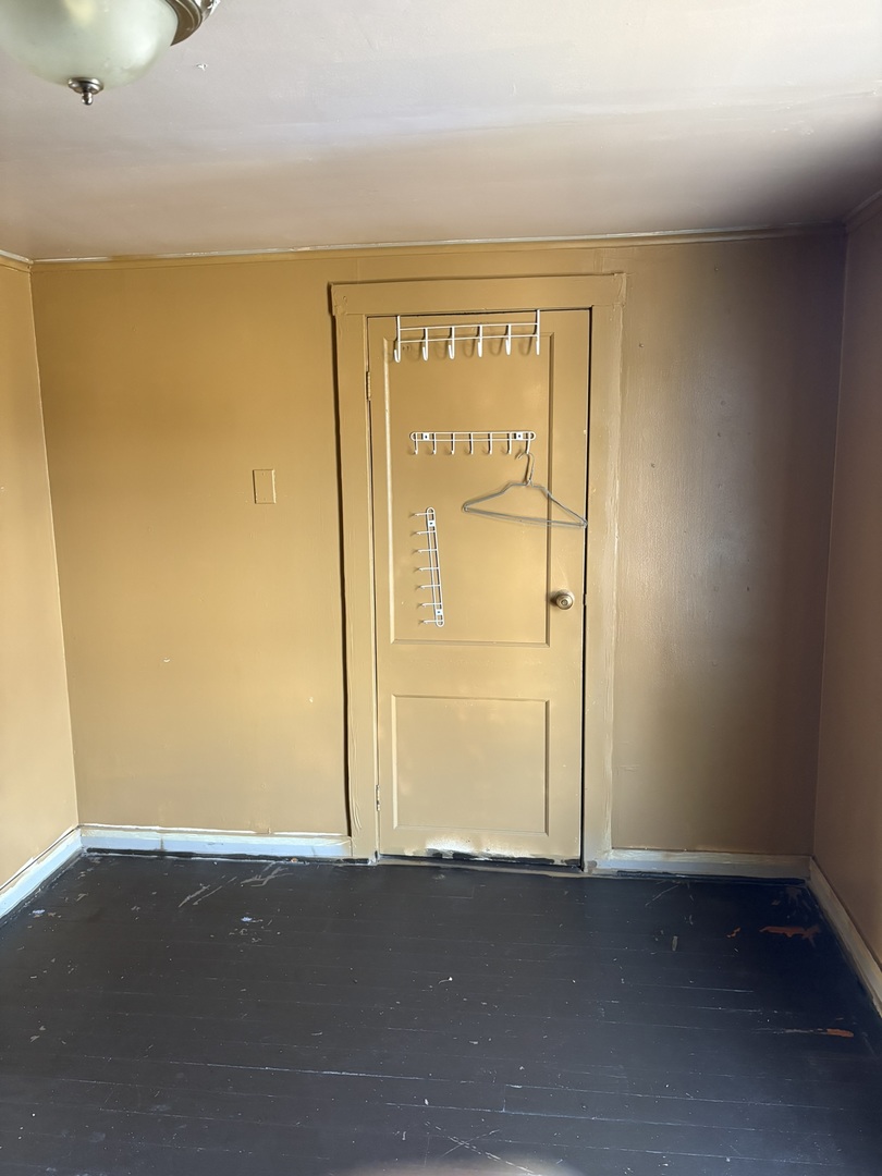 2014 West 52nd Street Chicago, IL 60609 - Photo 20 of 35 a view of an empty room