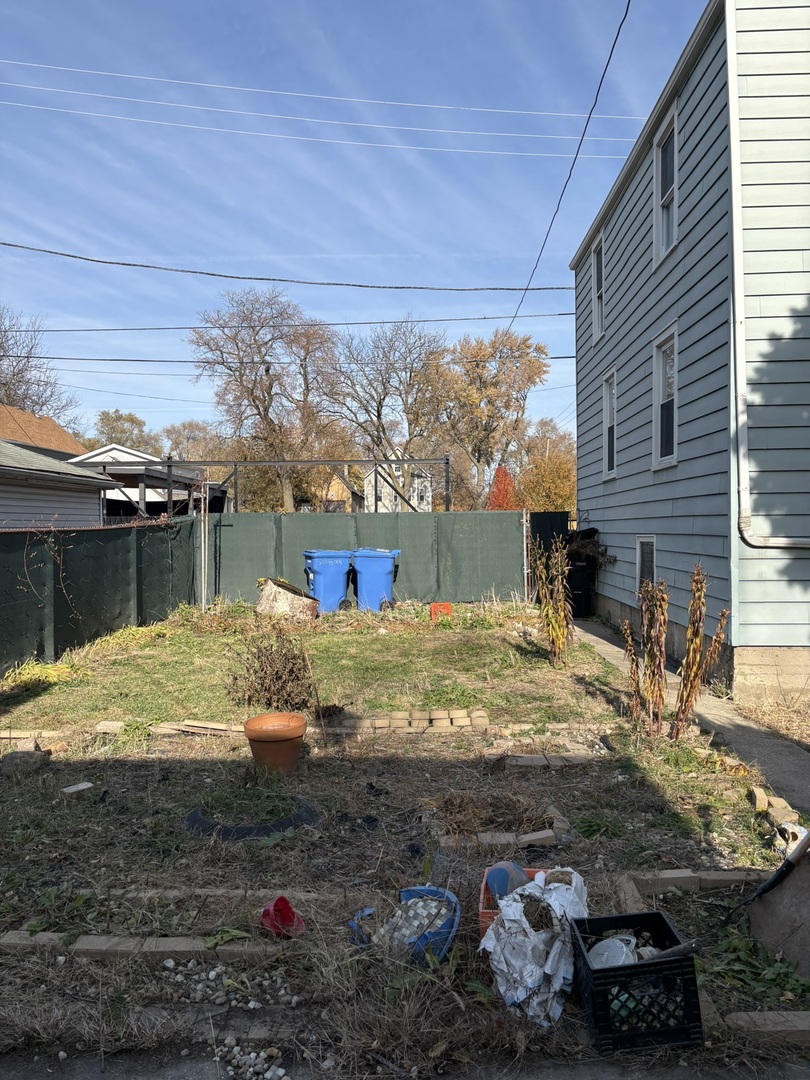 2014 West 52nd Street Chicago, IL 60609 - Photo 34 of 35 a view of back yard of the house
