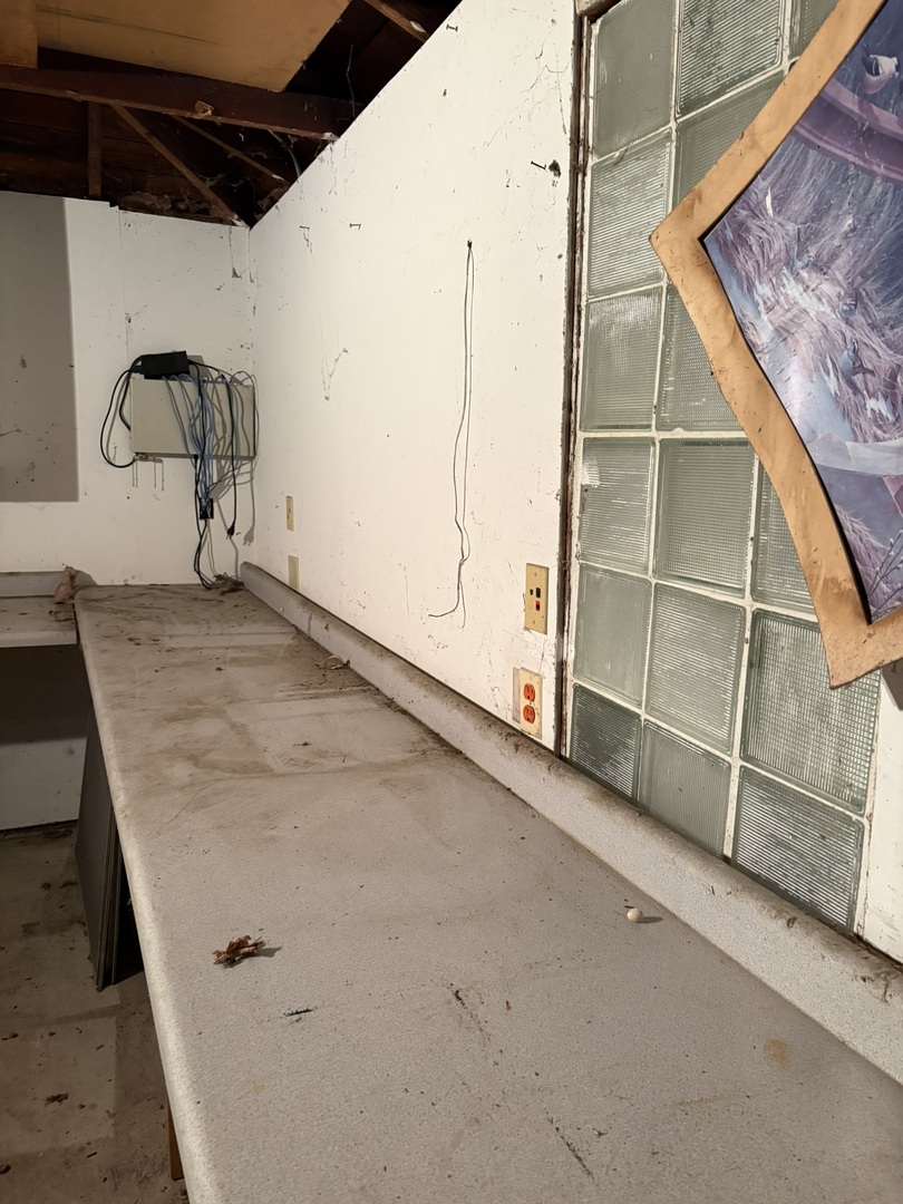 2014 West 52nd Street Chicago, IL 60609 - Photo 5 of 35 a view of a room with rack on the wall