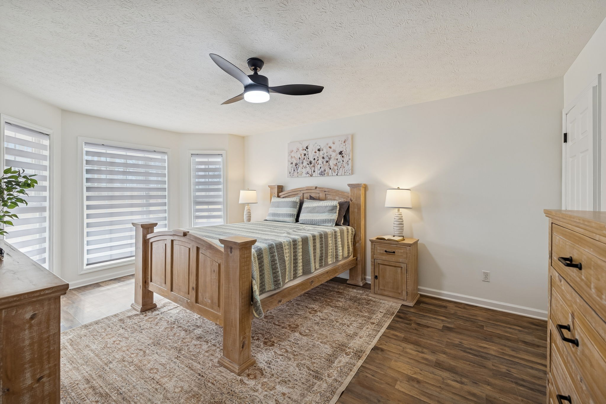 814 Denning Ford Road Portland, TN 37148 - Photo 28 of 99 a bedroom with a bed and a window