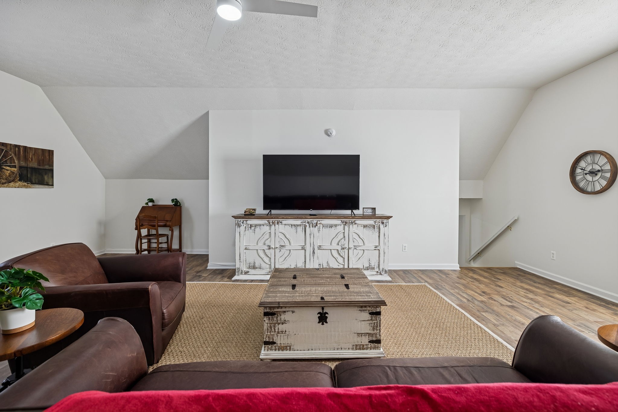 814 Denning Ford Road Portland, TN 37148 - Photo 52 of 99 a living room with furniture and a flat screen tv