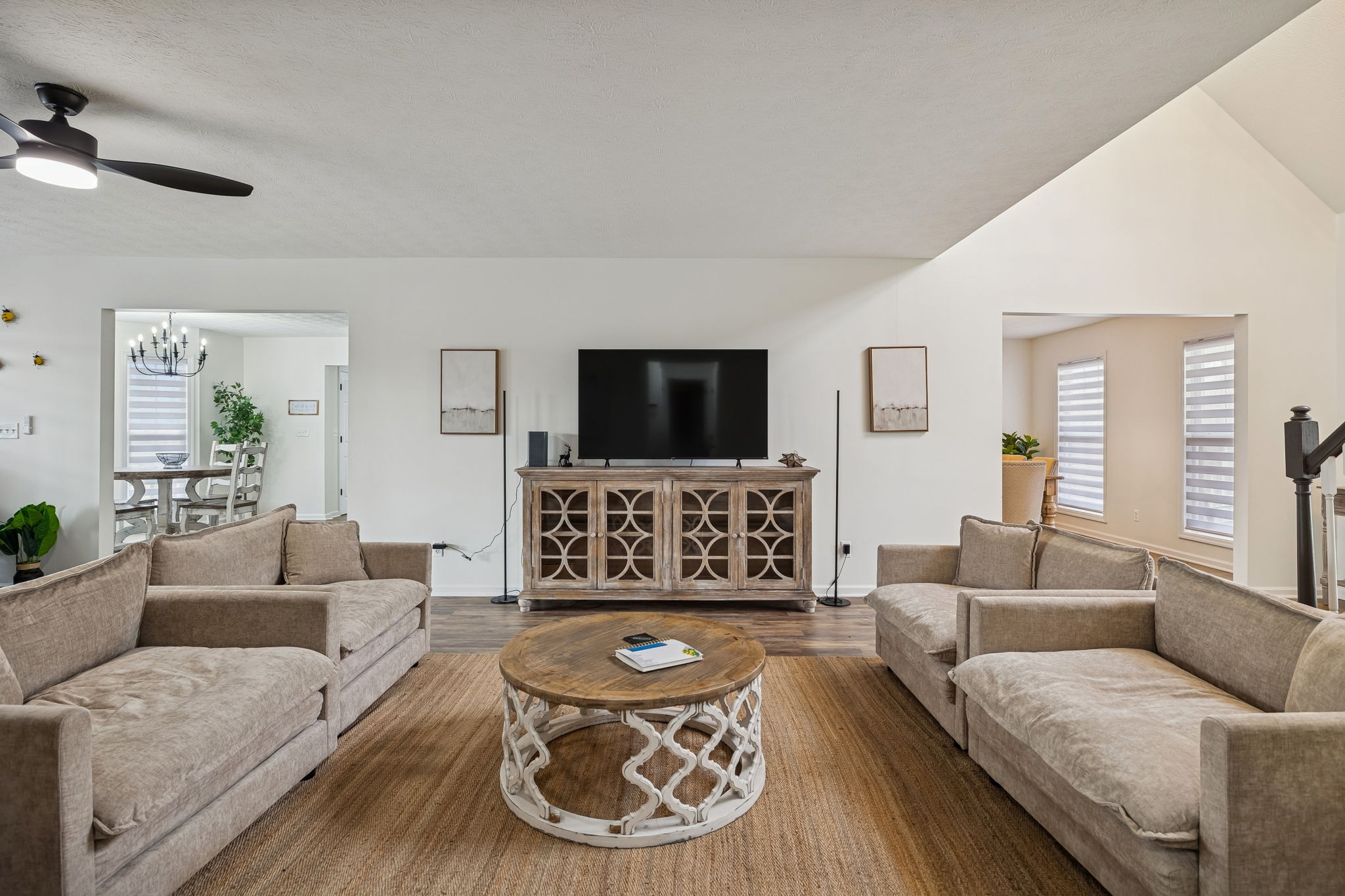 814 Denning Ford Road Portland, TN 37148 - Photo 9 of 99 a living room with furniture and a flat screen tv