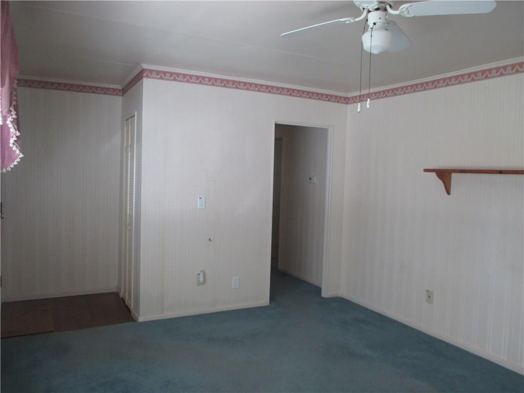 326 Spruce Street Beaver, PA 15009 - Photo 7 of 20 Living room