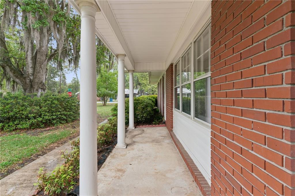 202 Oak Road Brunswick, GA 31525 - Photo 21 of 37