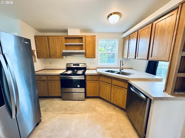 2438 Maia Loop Springfield, OR 97477 - Photo 11 of 26 Kitchen