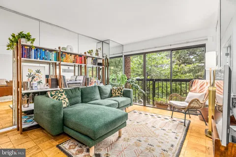 $480,000 | 1001 26th Street Northwest, Unit 306, Washington, DC 20037