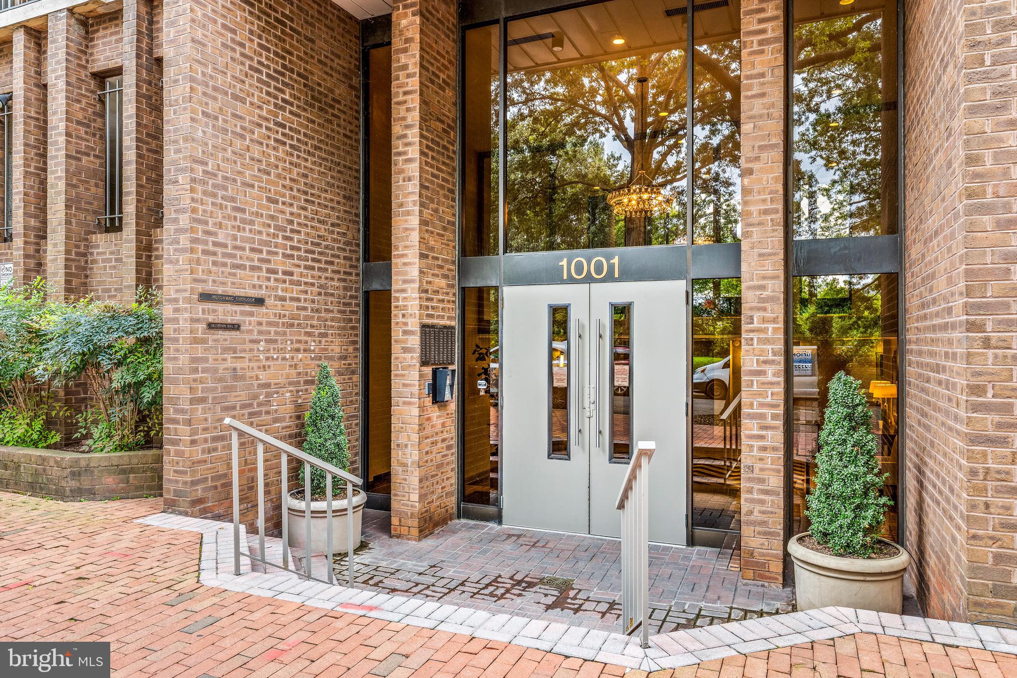 1001 26th Street Northwest, Unit 306 Washington, DC 20037 - Photo 21 of 22
